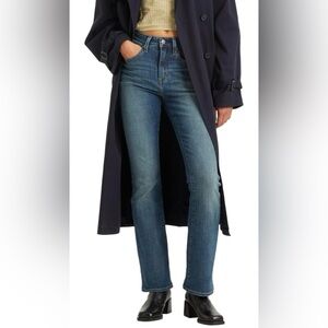 Levi's Women's 725 High Rise Bootcut Jeans